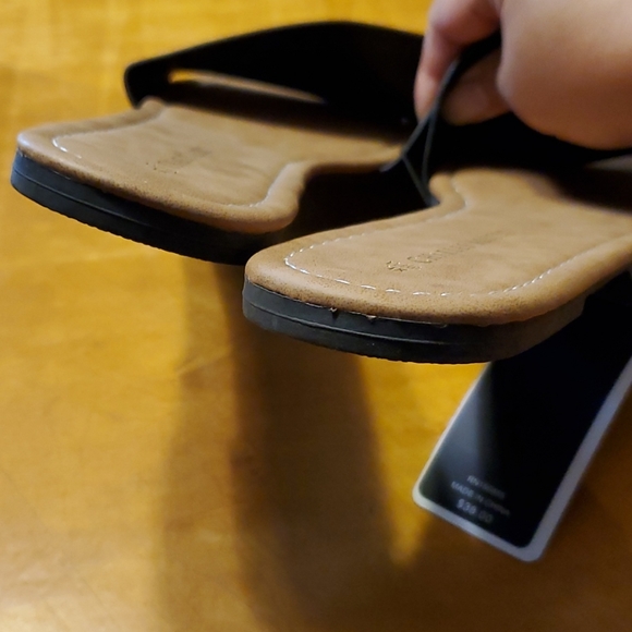 NWT Charles Albert Carrie Black Sandals - XL 10/11 - Picture 6 of 6